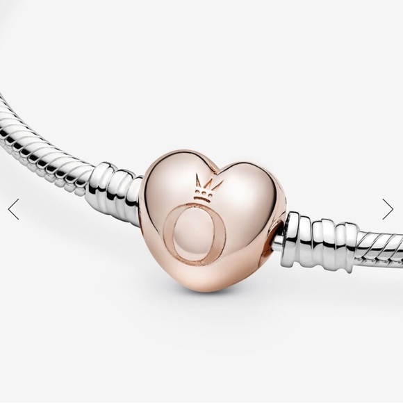 BNIB Pandora Moments Heart Clasp Snake Chain Bracelet! - Picture 3 of 17